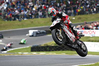 IMAGE(<a href="http://visumod.freeshell.org/allbikes/guestpics/384.jpg" rel="nofollow">http://visumod.freeshell.org/allbikes/guestpics/384.jpg</a>)